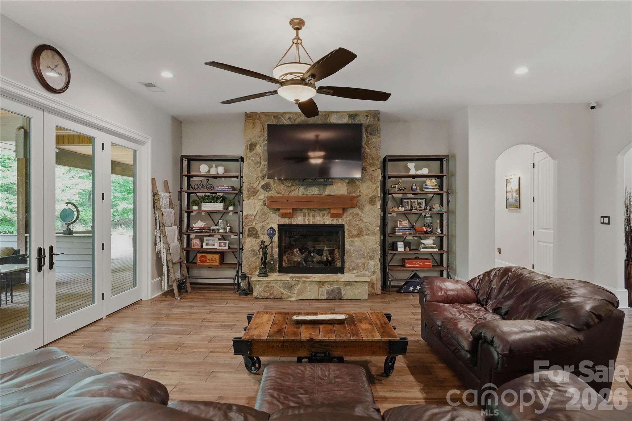 9860 Harvest Lane — Davidson