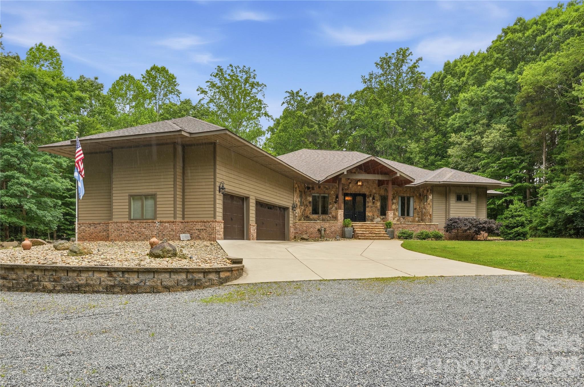 9860 Harvest Lane — Davidson