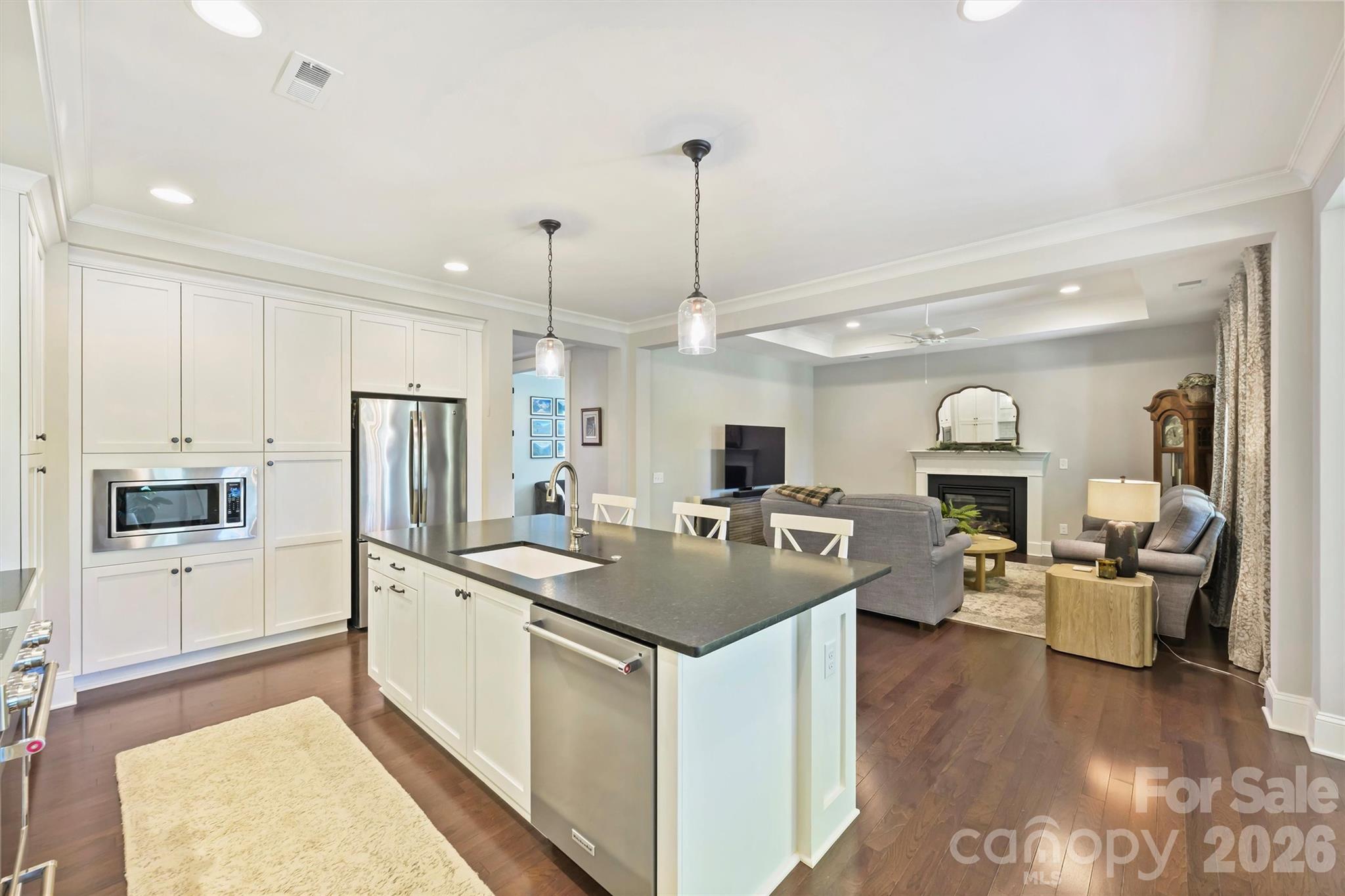 8440 Bassinger Drive — Huntersville