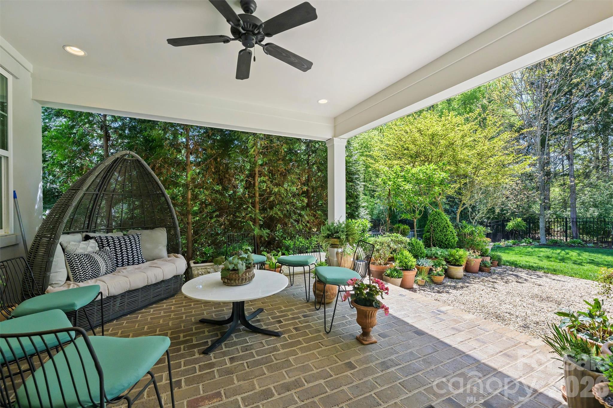 8440 Bassinger Drive — Huntersville