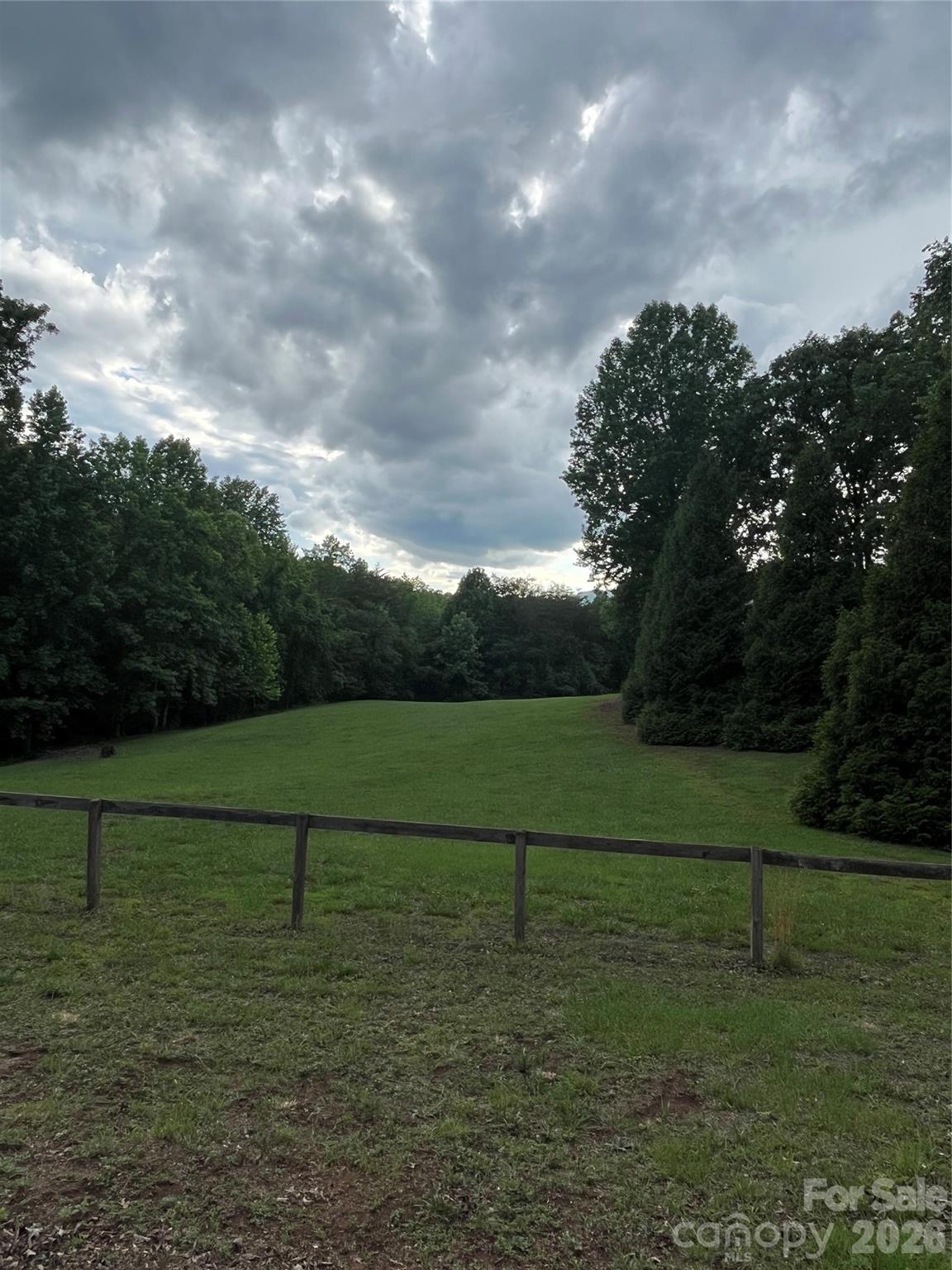 354 Woodland Drive — Columbus