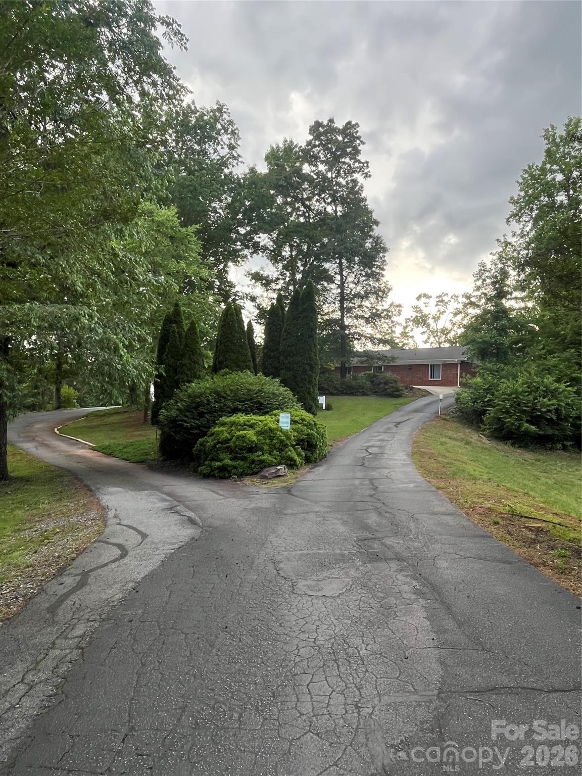 354 Woodland Drive — Columbus