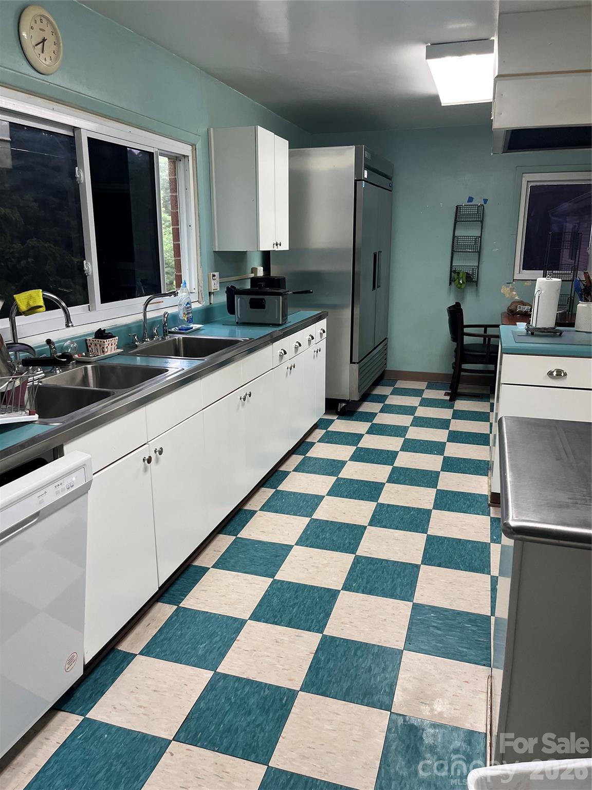 354 Woodland Drive — Columbus