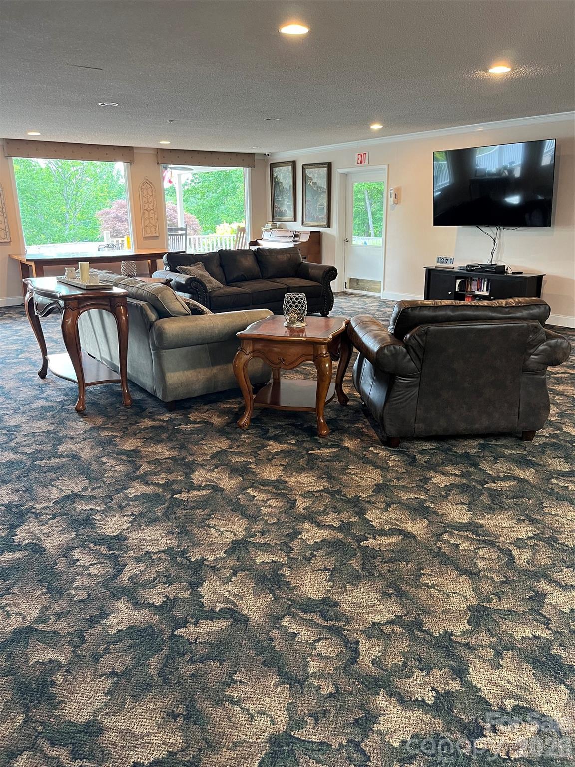 354 Woodland Drive — Columbus