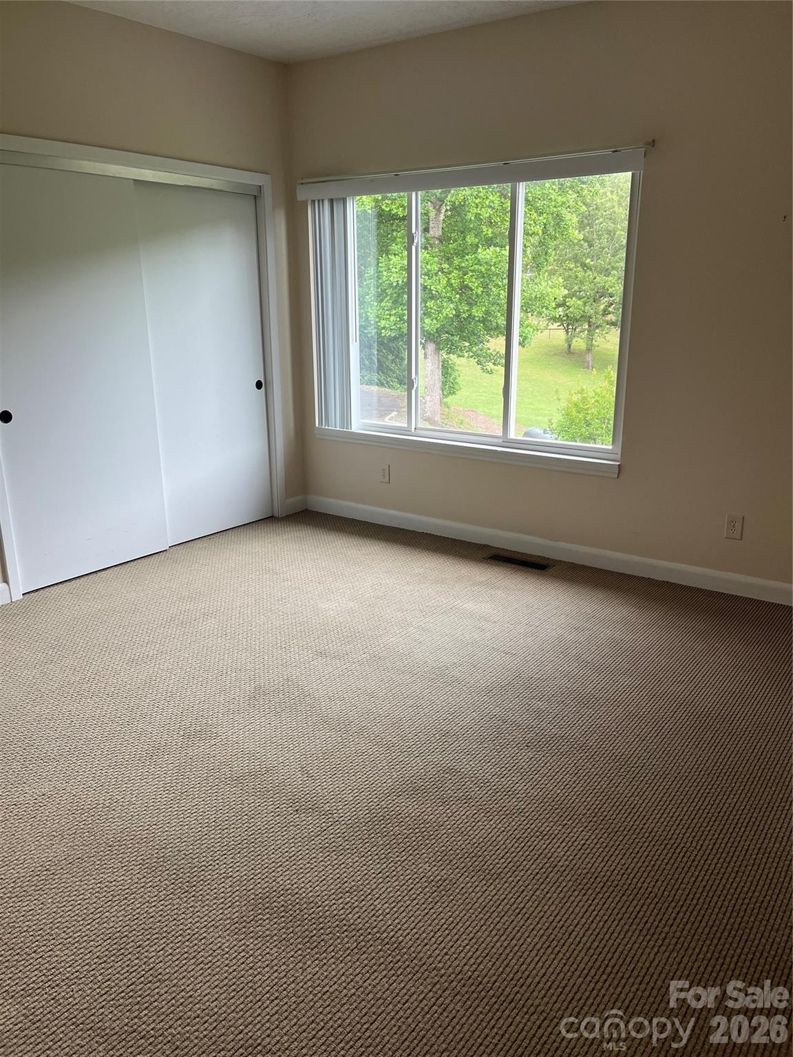 354 Woodland Drive — Columbus