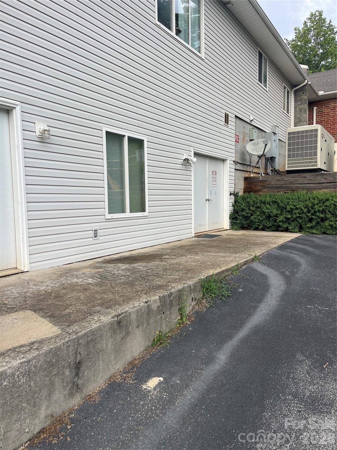 354 Woodland Drive — Columbus