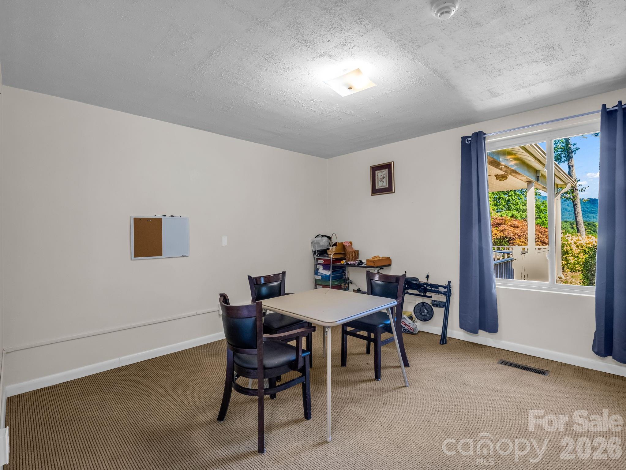 354 Woodland Drive — Columbus