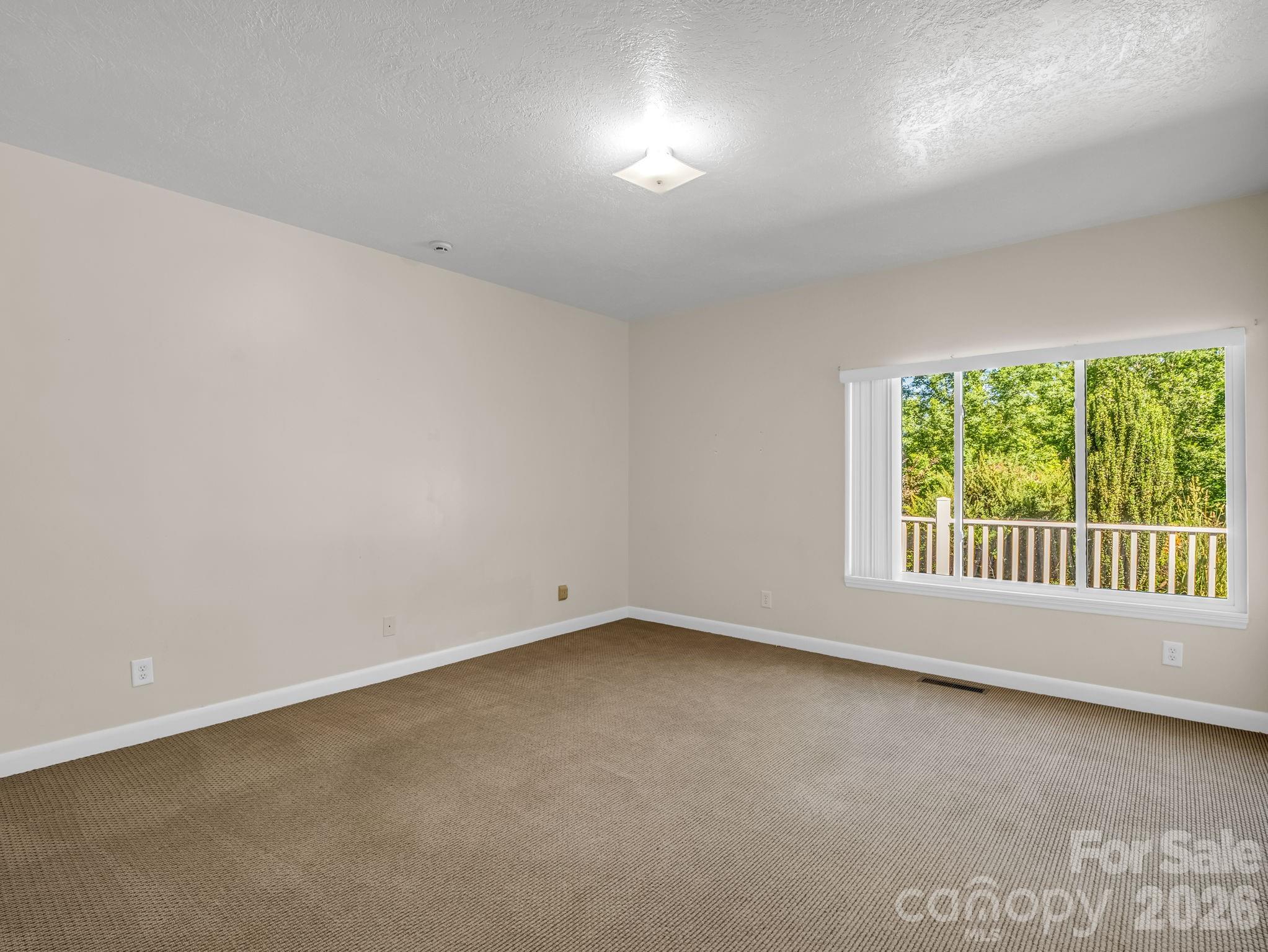 354 Woodland Drive — Columbus