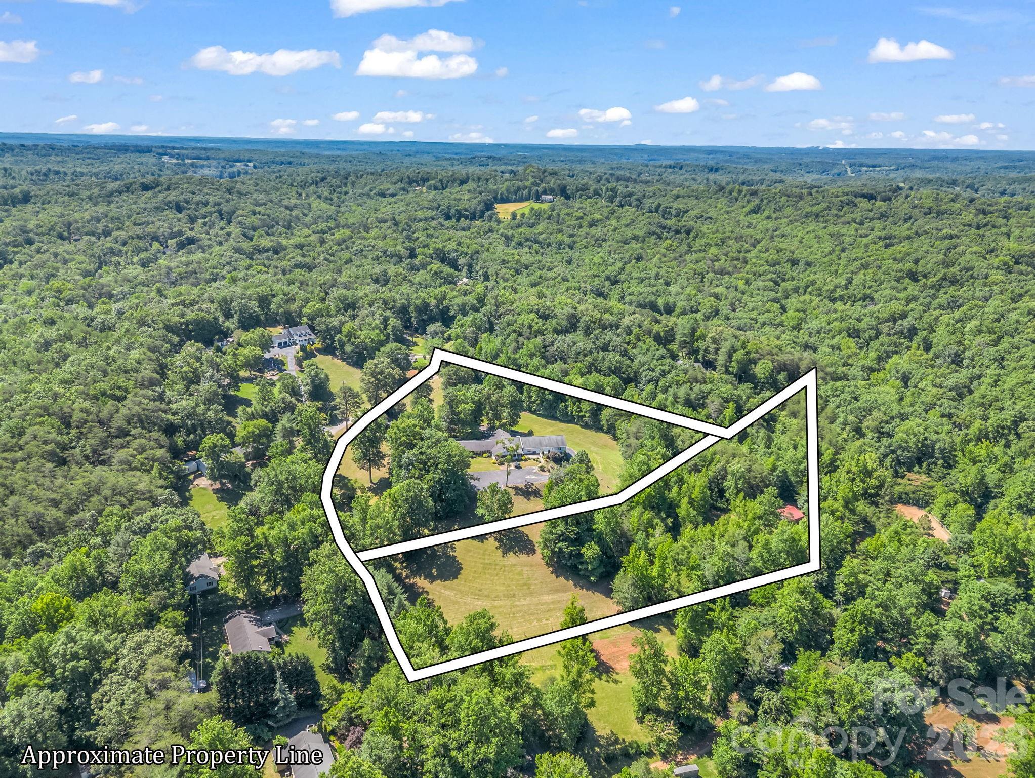 354 Woodland Drive — Columbus