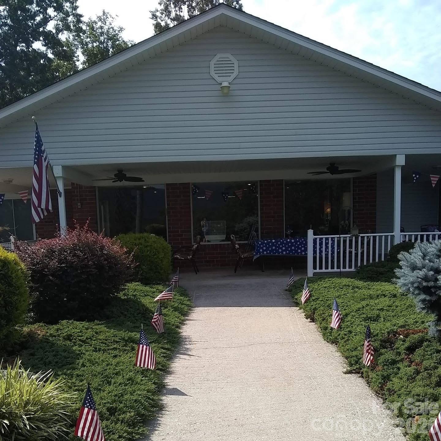 354 Woodland Drive — Columbus