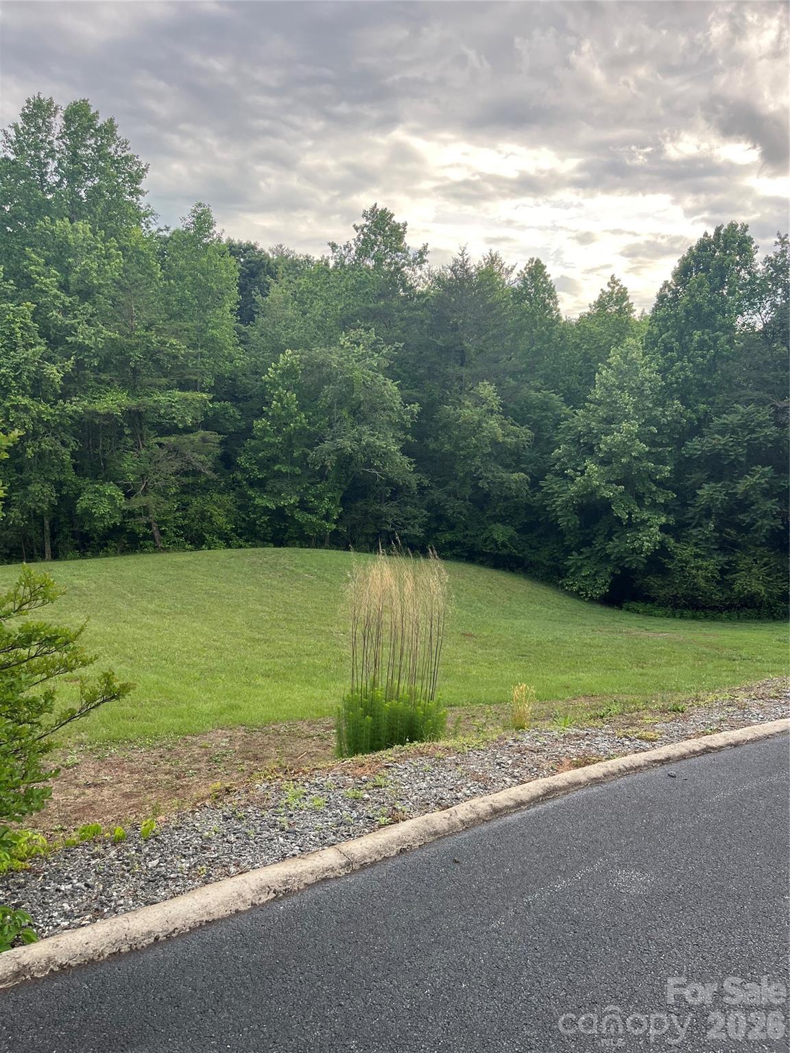 354 Woodland Drive — Columbus