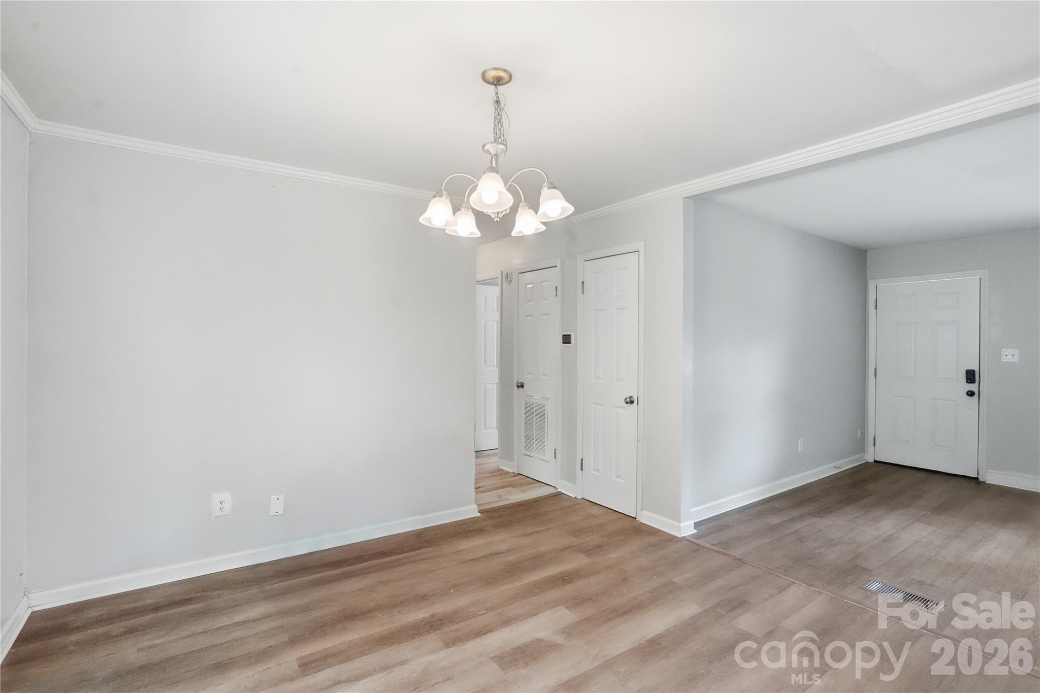1016 Pondella Drive — Charlotte