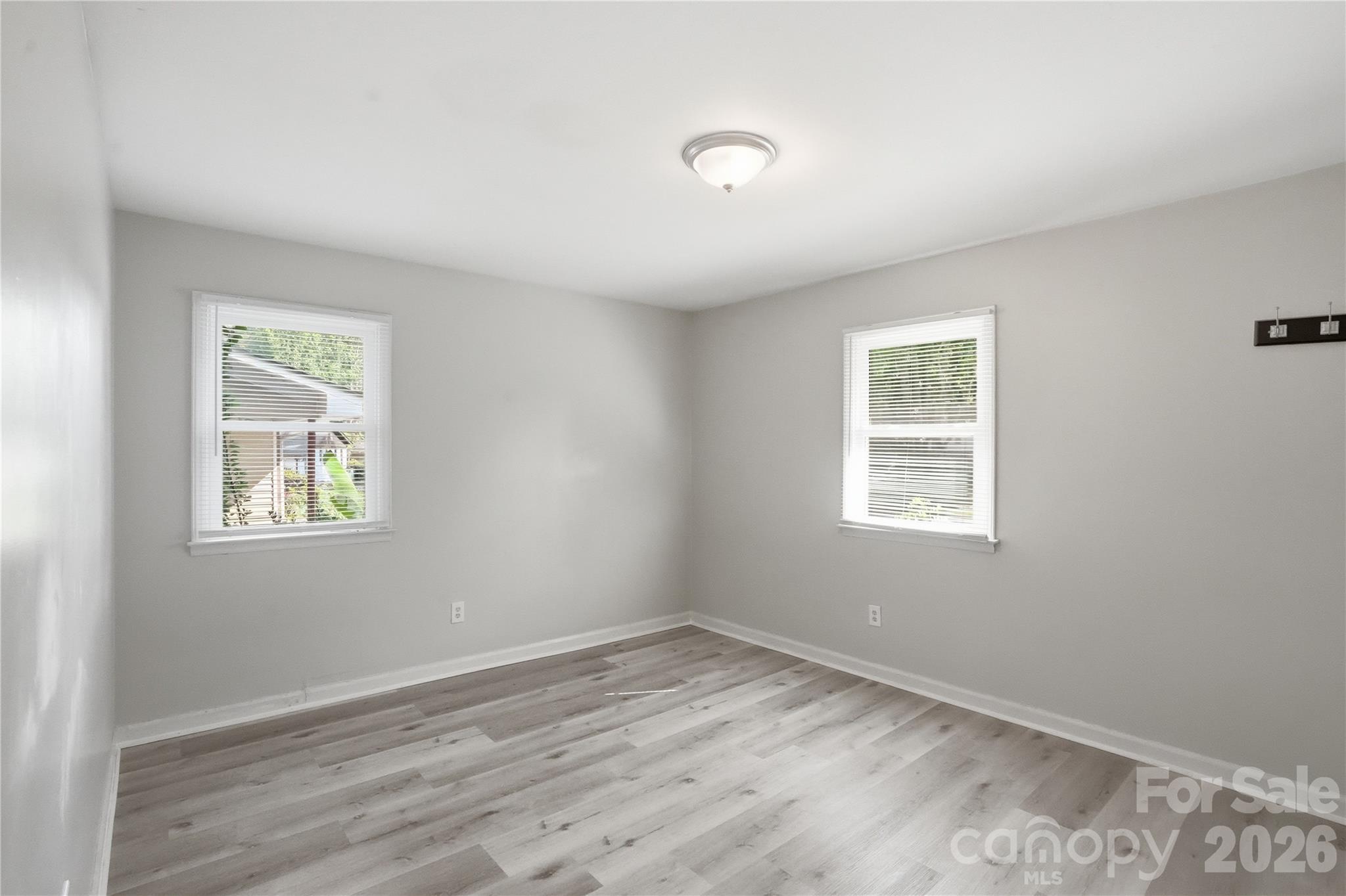 1016 Pondella Drive — Charlotte
