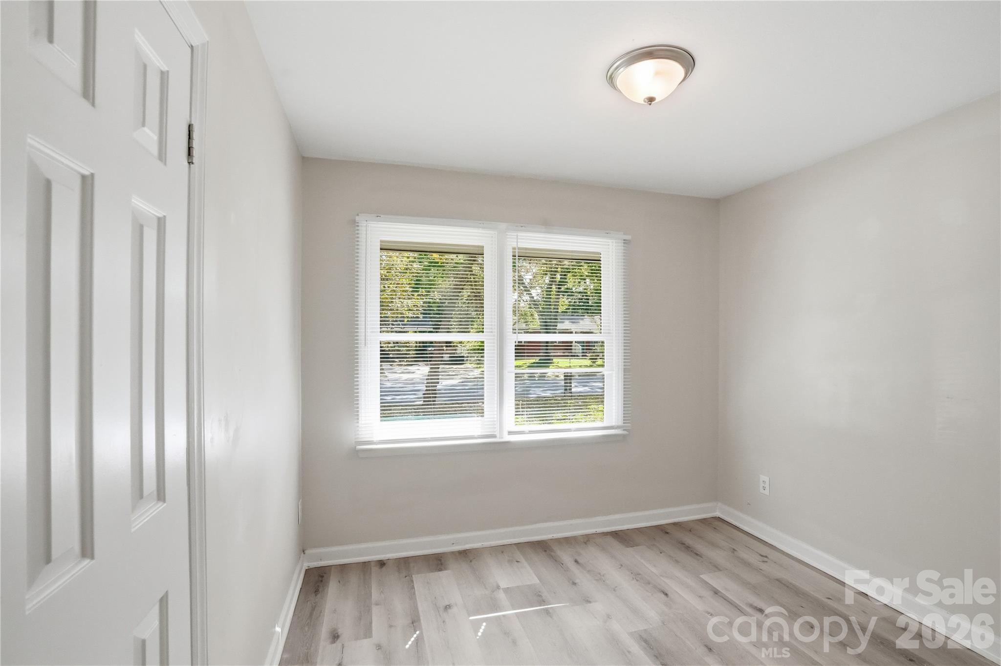 1016 Pondella Drive — Charlotte