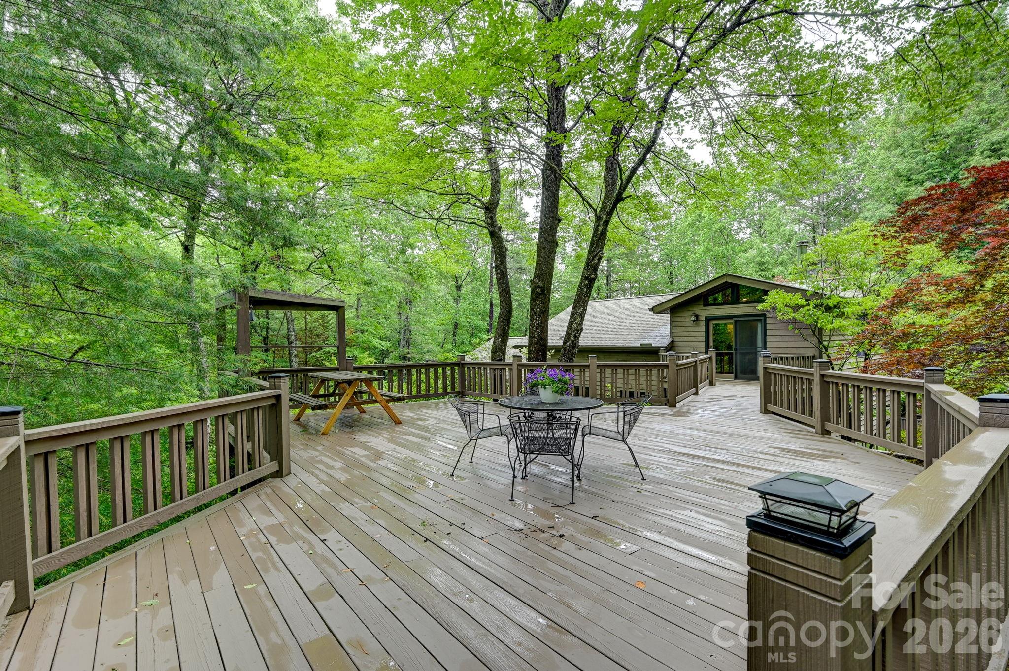 29 Shadow Brook Drive — Flat Rock