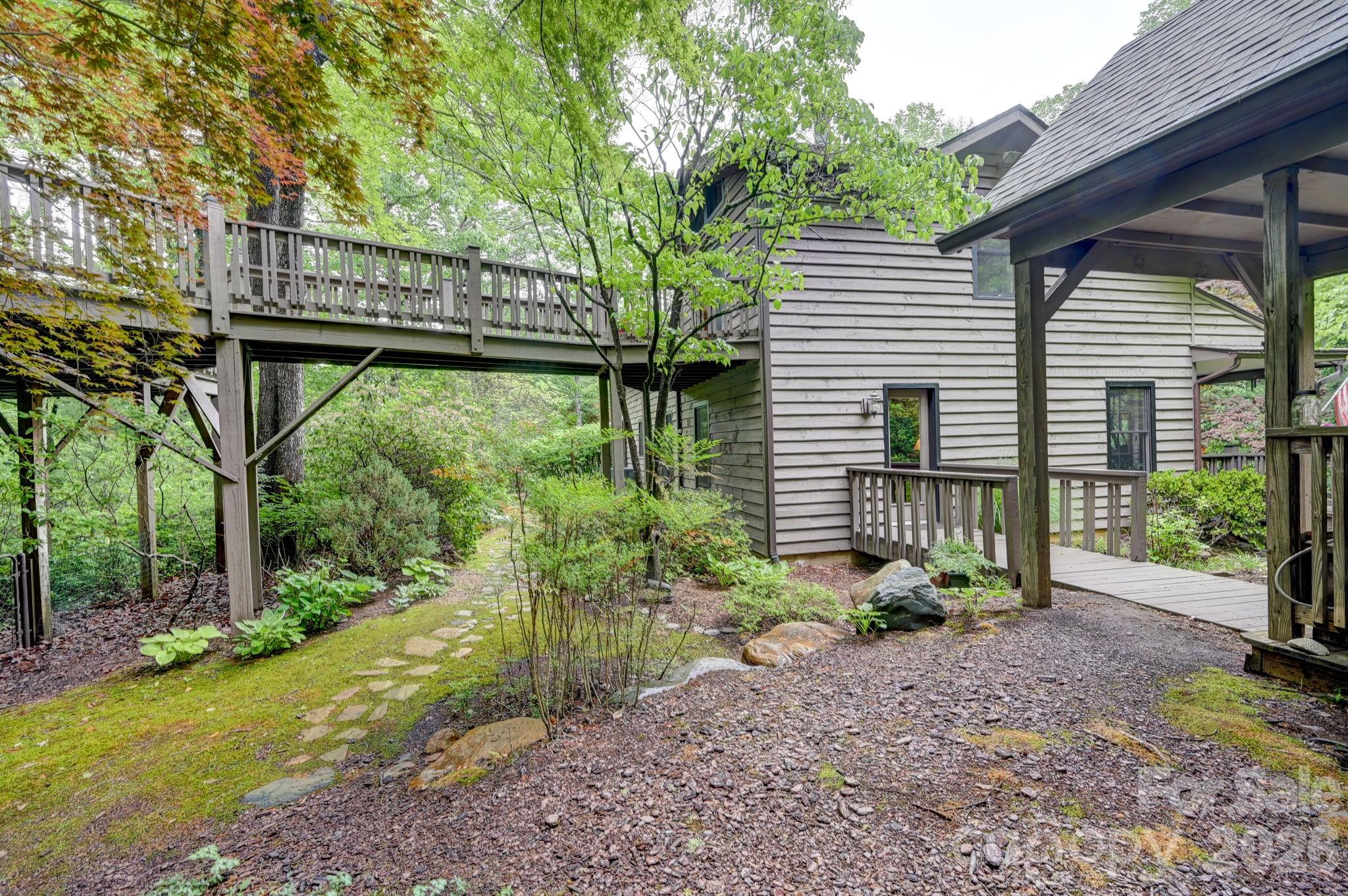 29 Shadow Brook Drive — Flat Rock