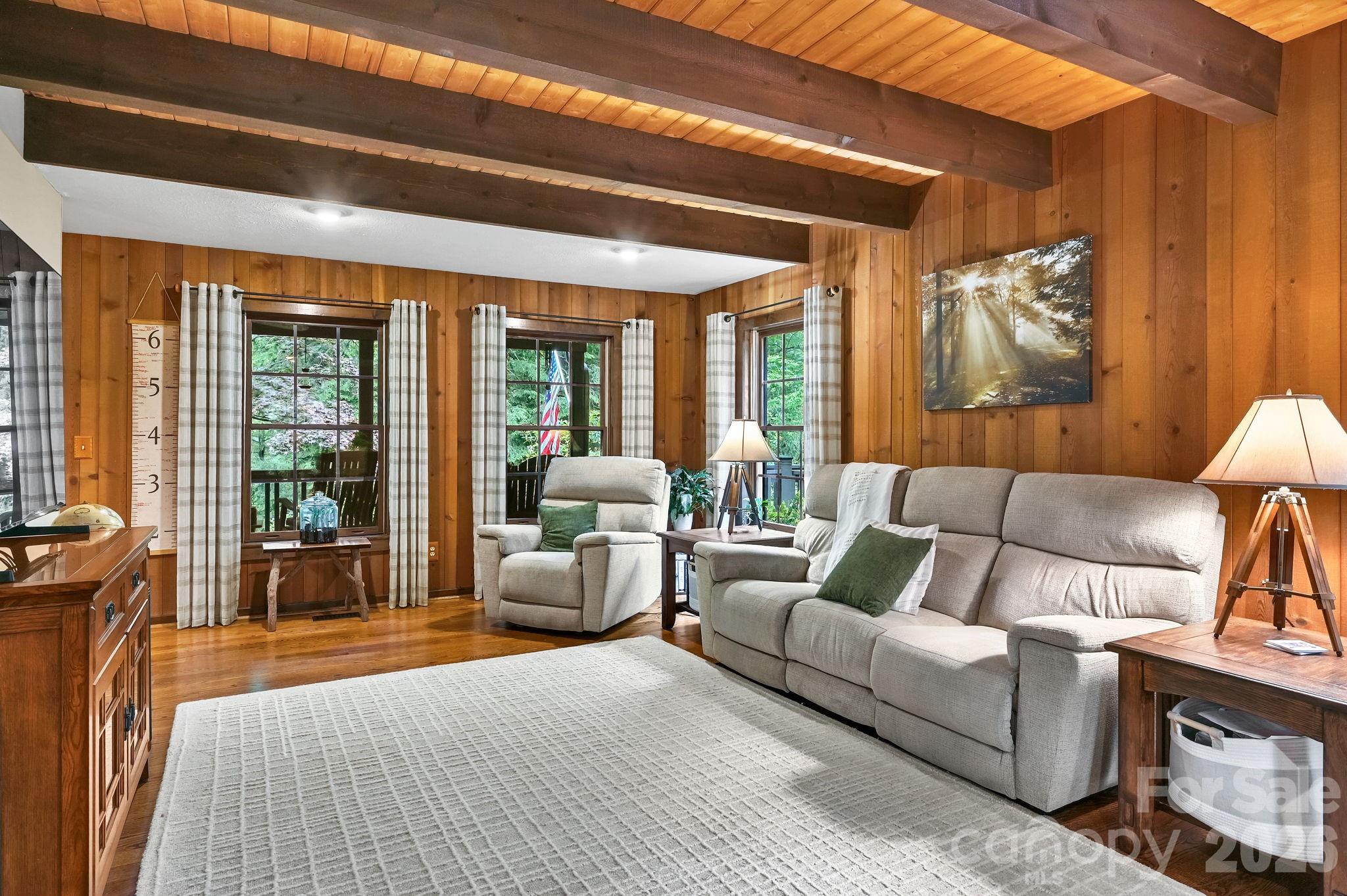 29 Shadow Brook Drive — Flat Rock