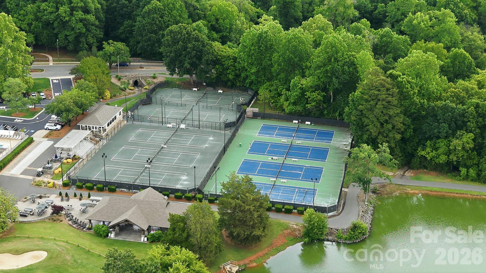 4003 North Course Drive — Charlotte