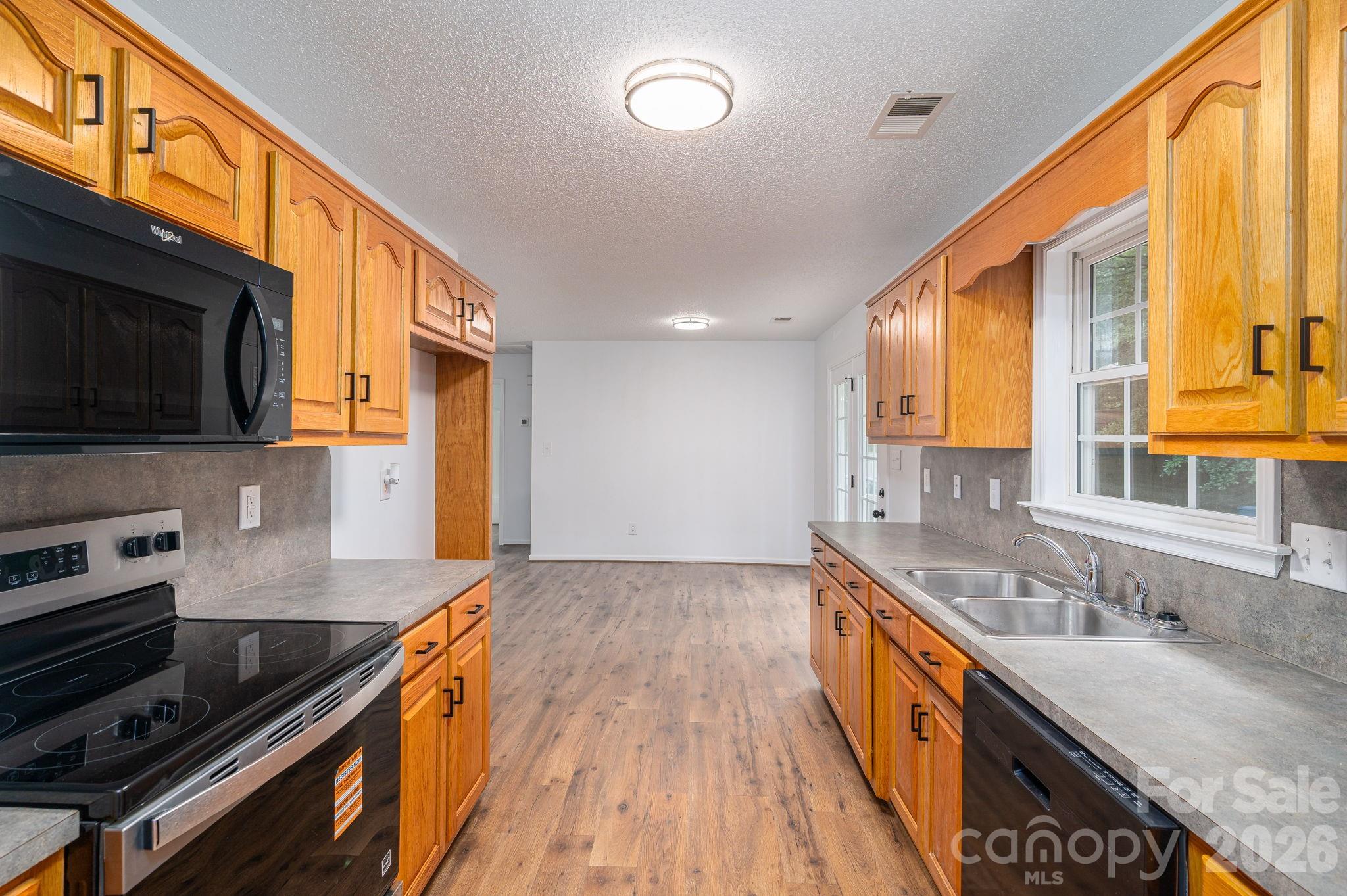 304 Springhill Lane — Maiden