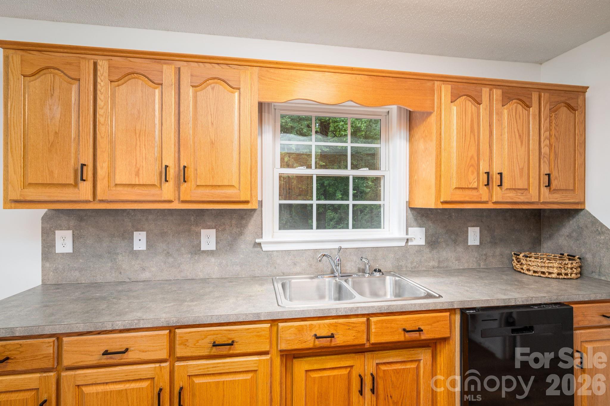 304 Springhill Lane — Maiden