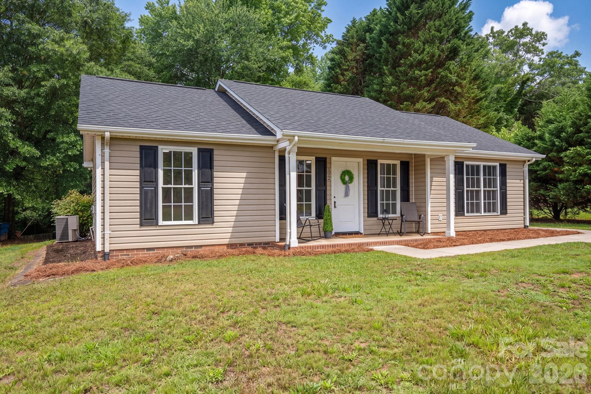 304 Springhill Lane — Maiden