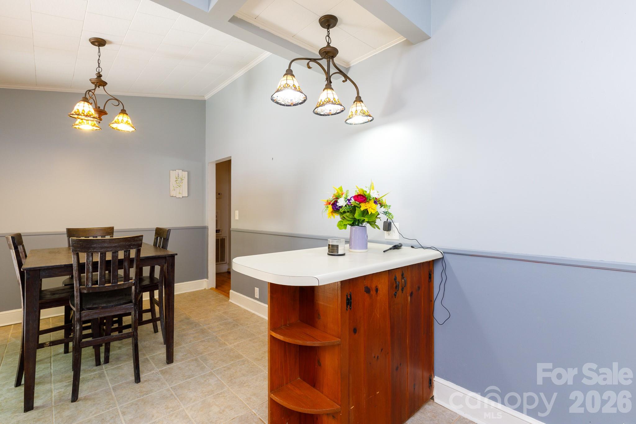 202 Woodlawn Drive — York