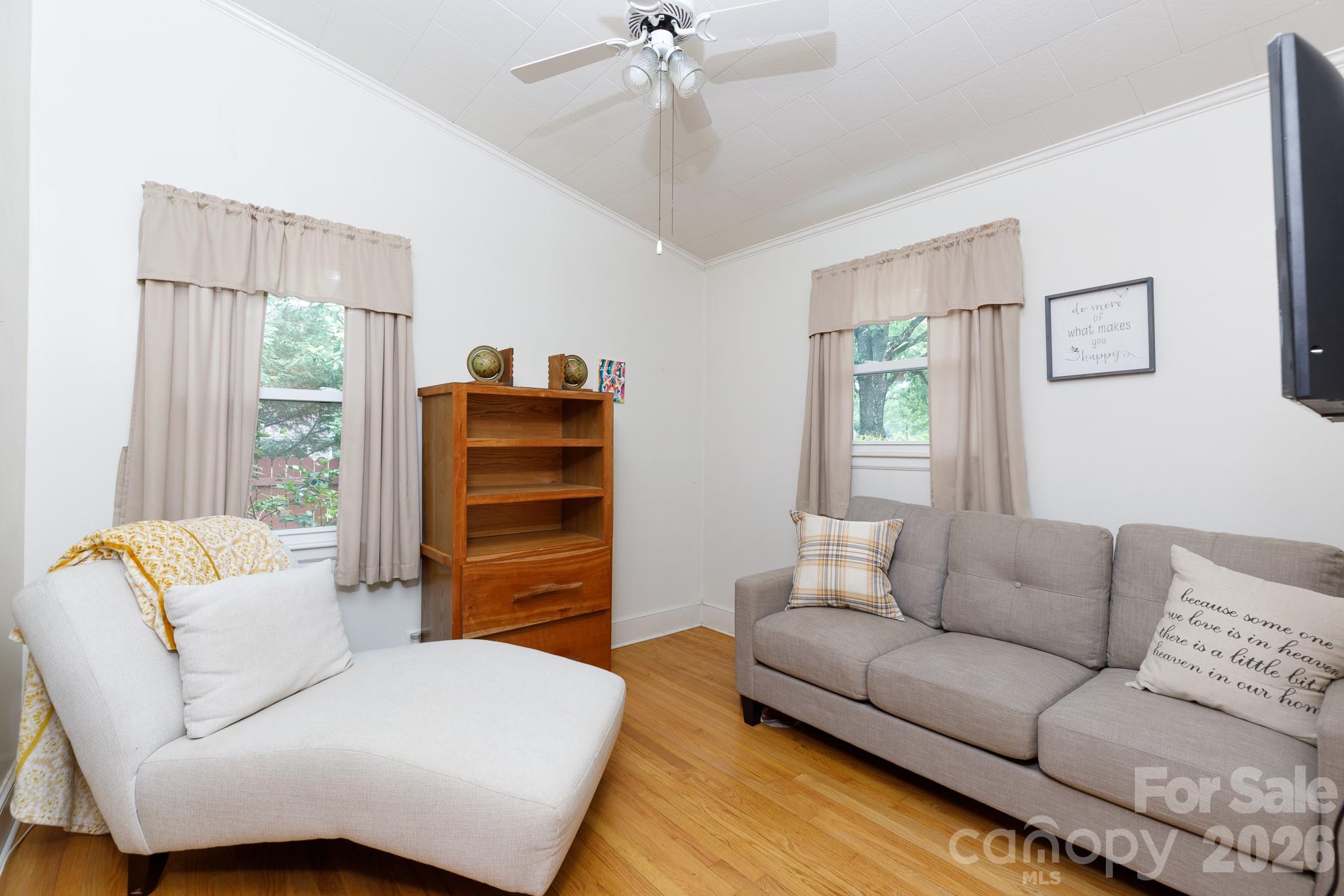 202 Woodlawn Drive — York