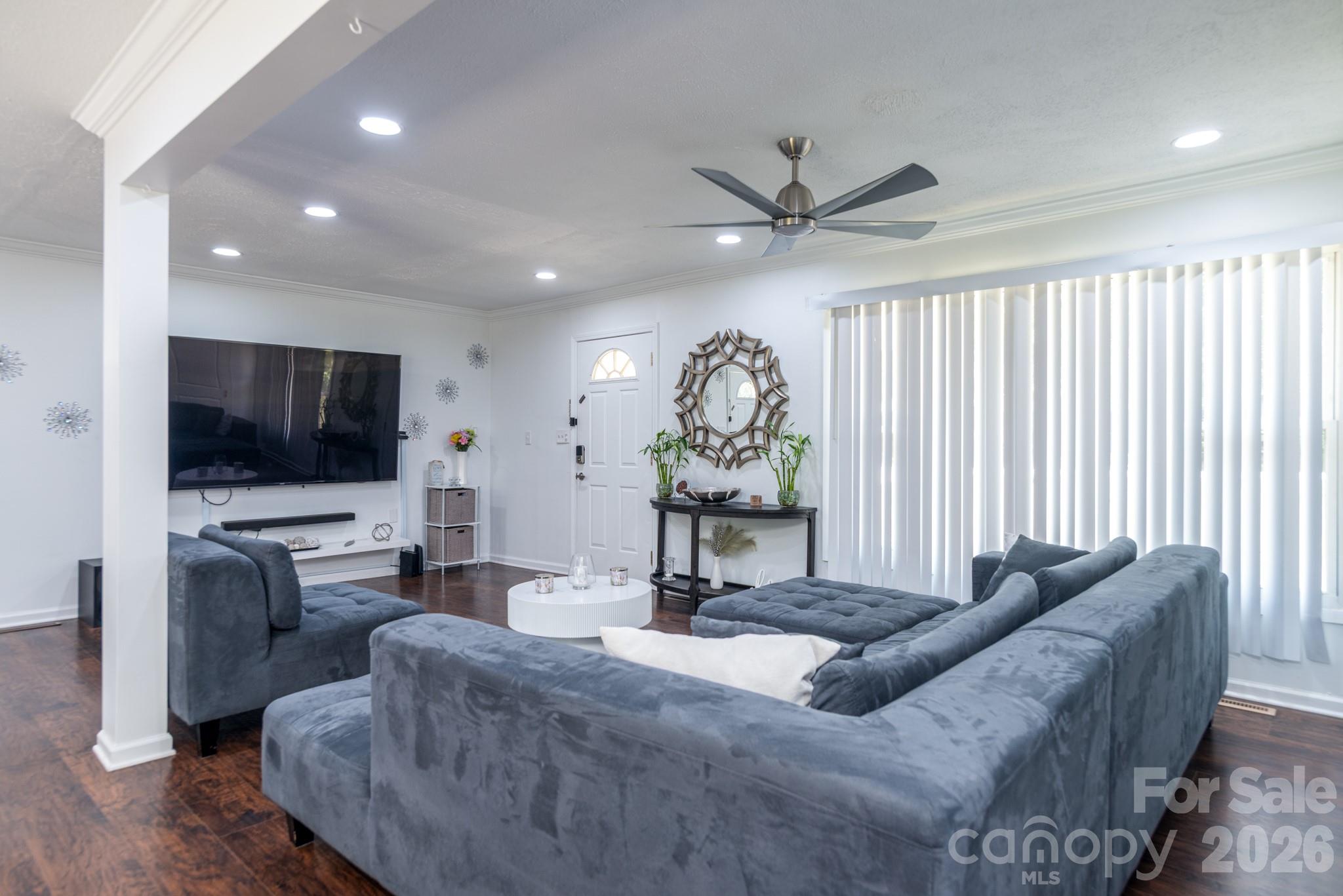 1121 Rembrandt Drive SW — Concord