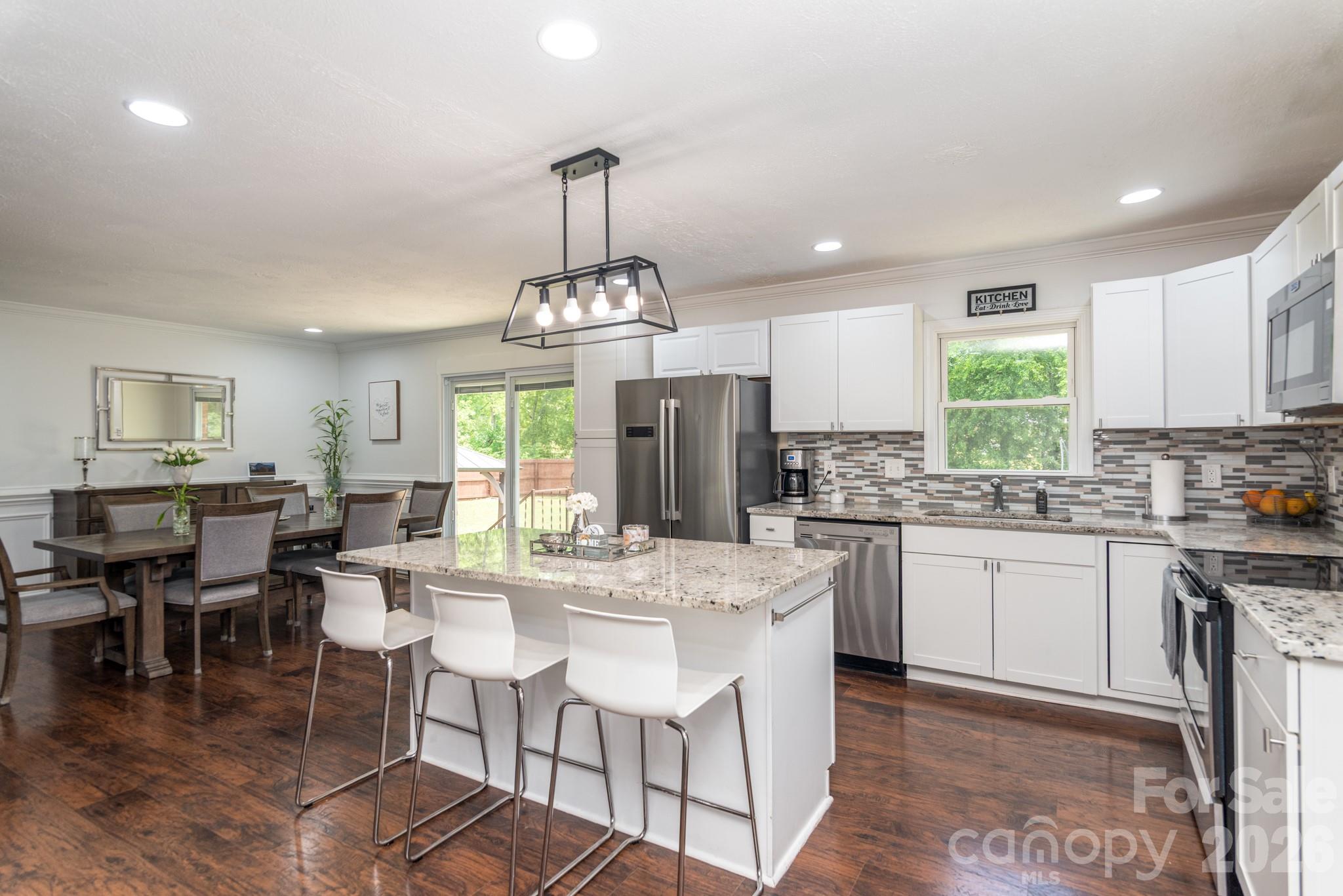 1121 Rembrandt Drive SW — Concord