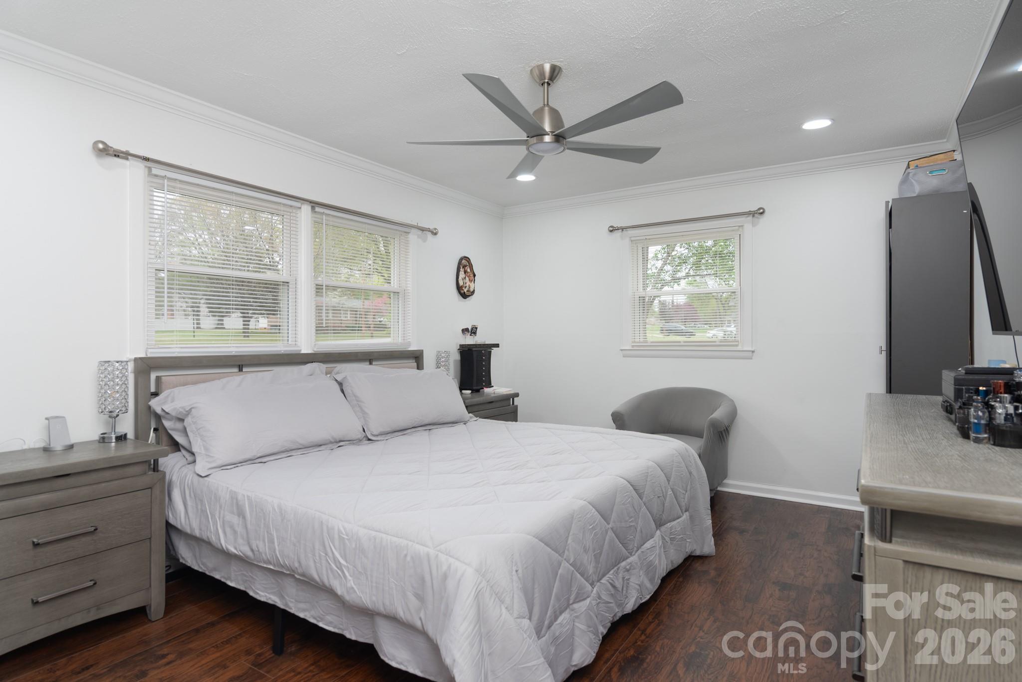 1121 Rembrandt Drive SW — Concord