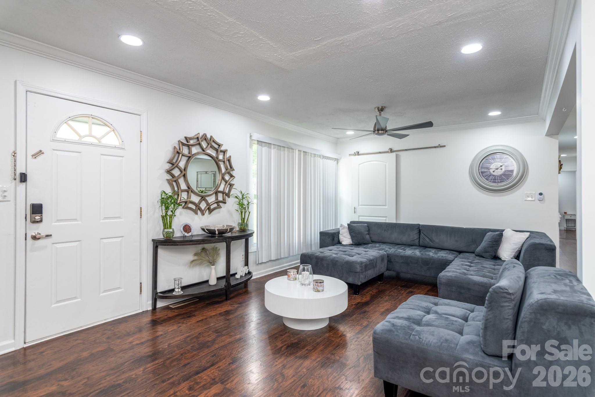 1121 Rembrandt Drive SW — Concord