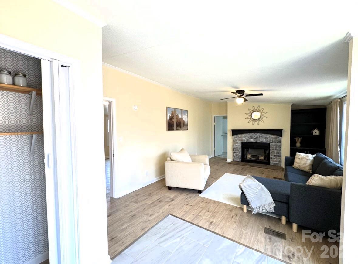 1320 Smith Woods Lane — Hickory Grove