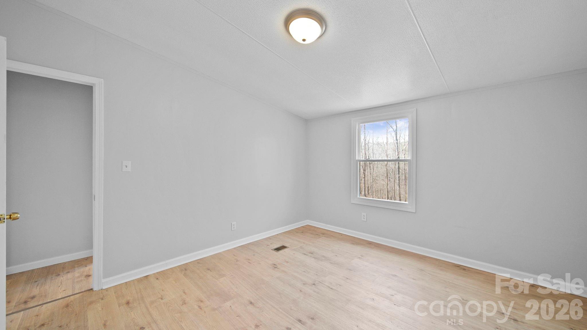 1320 Smith Woods Lane — Hickory Grove