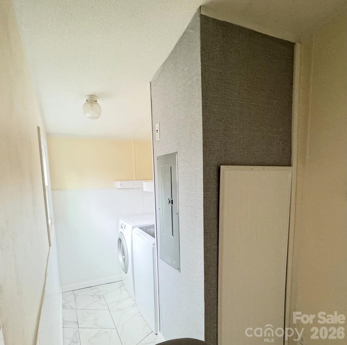1320 Smith Woods Lane — Hickory Grove