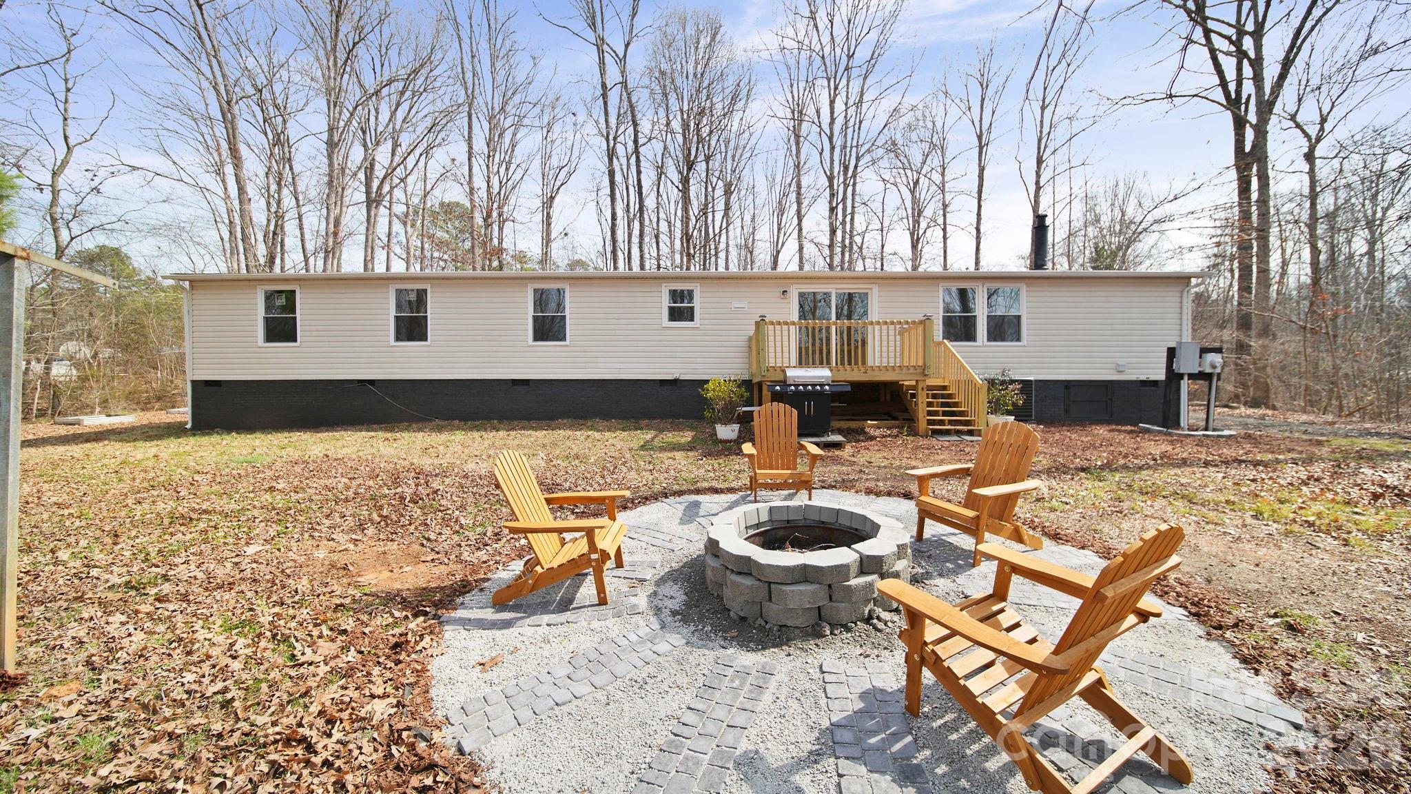 1320 Smith Woods Lane — Hickory Grove
