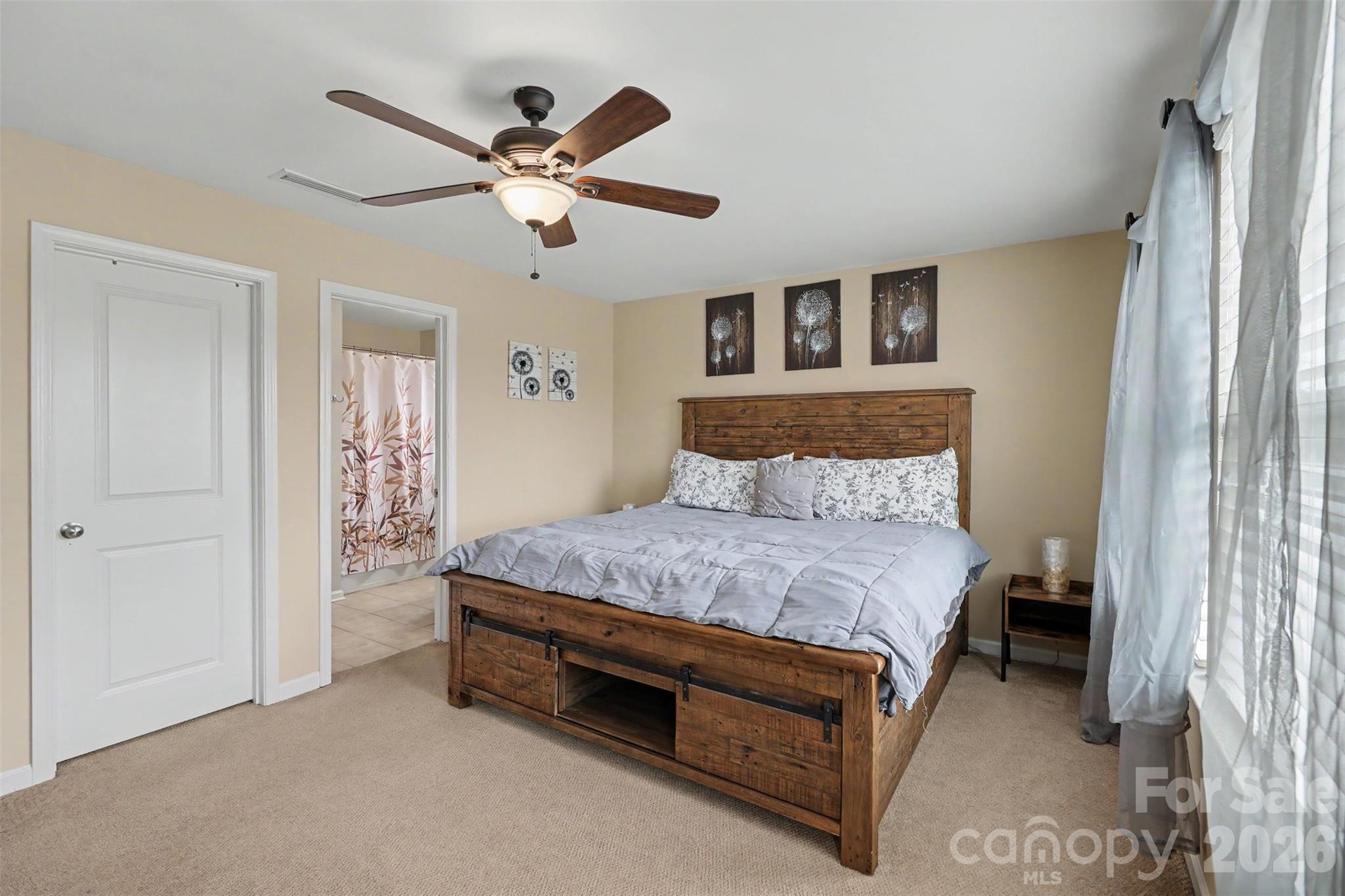 104 Isabella Court — Mount Holly