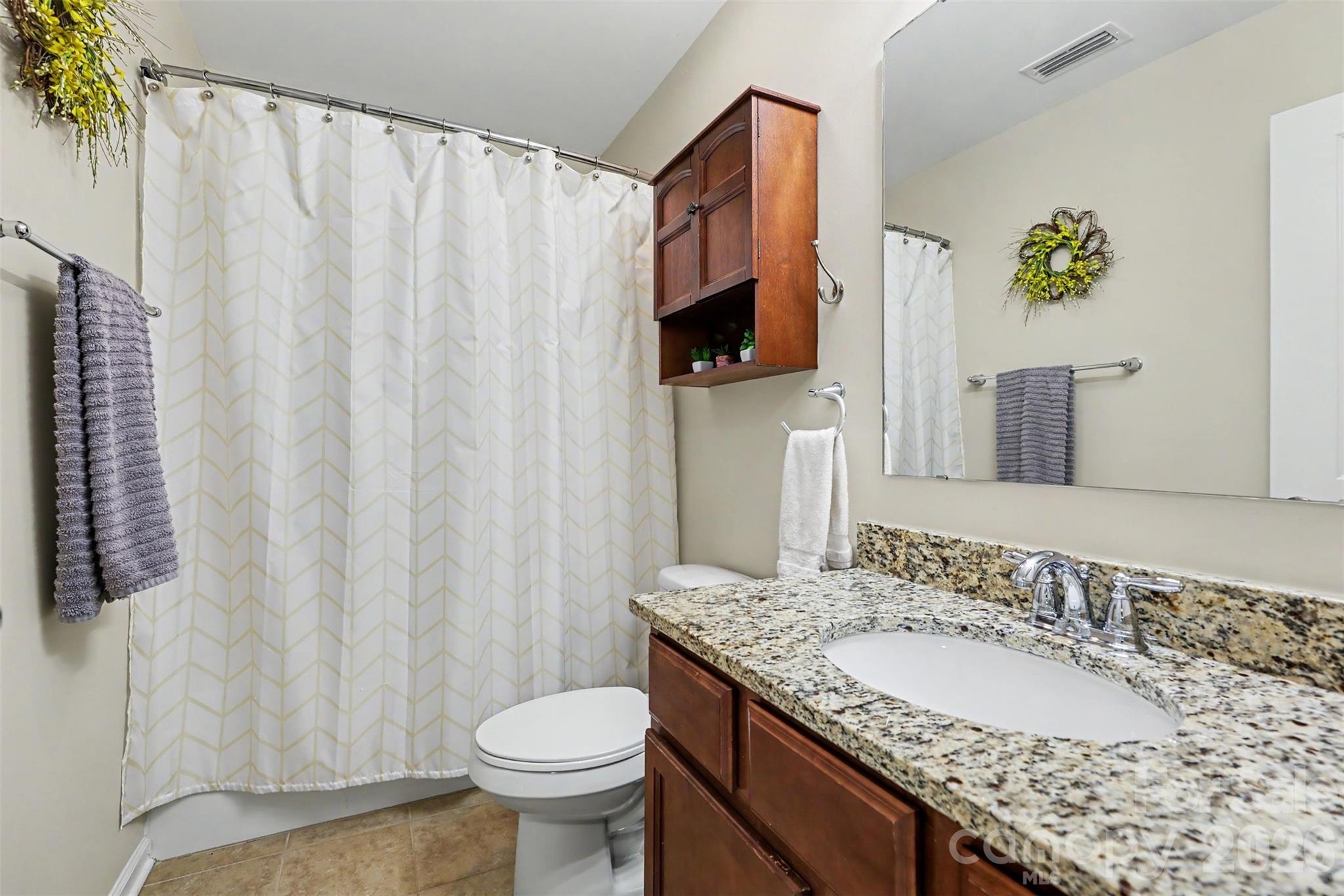 104 Isabella Court — Mount Holly