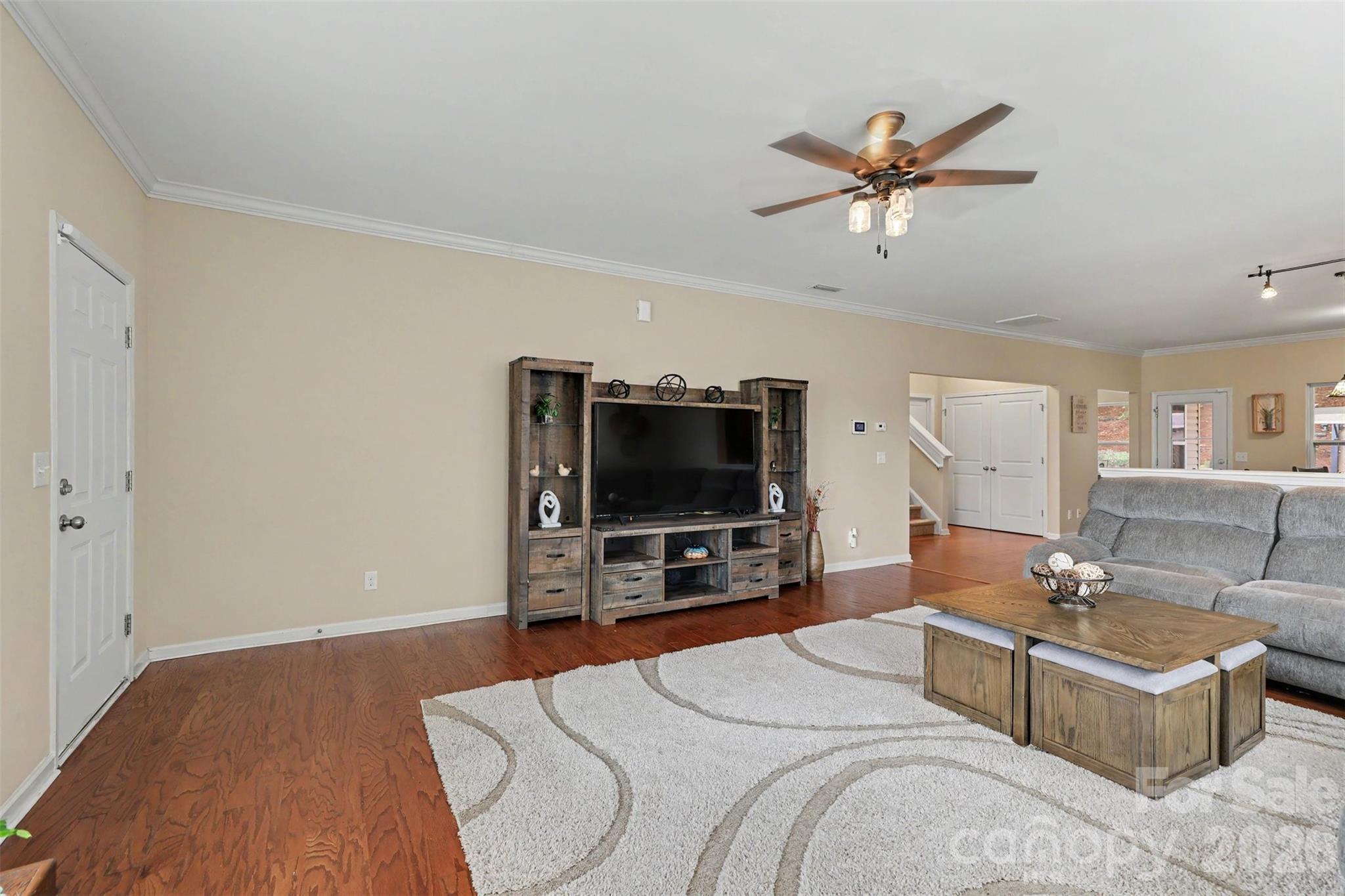 104 Isabella Court — Mount Holly