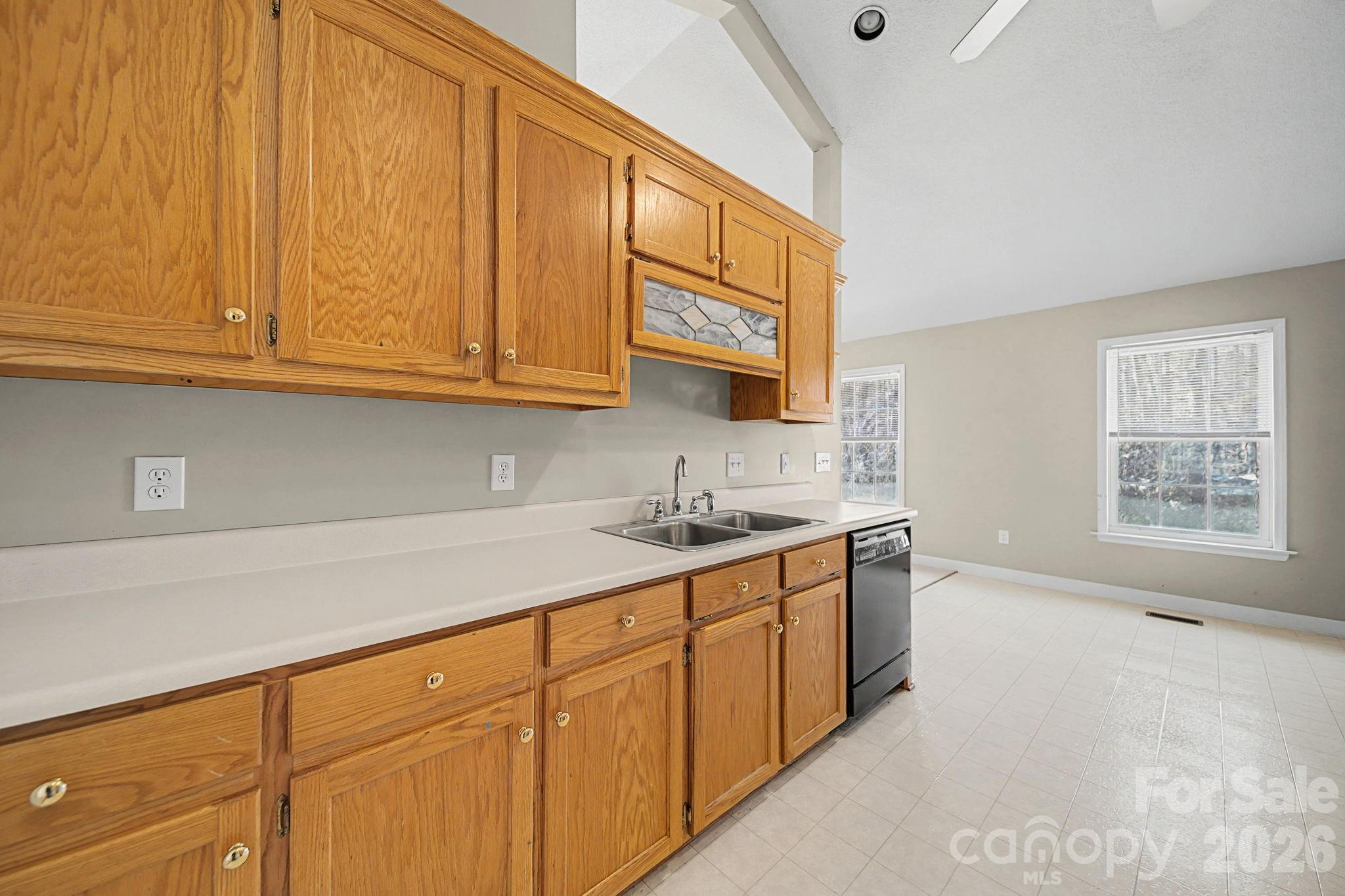 865 N Highway 161 Highway — Clover