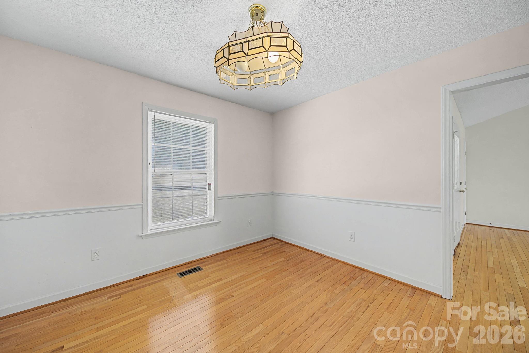 865 N Highway 161 Highway — Clover