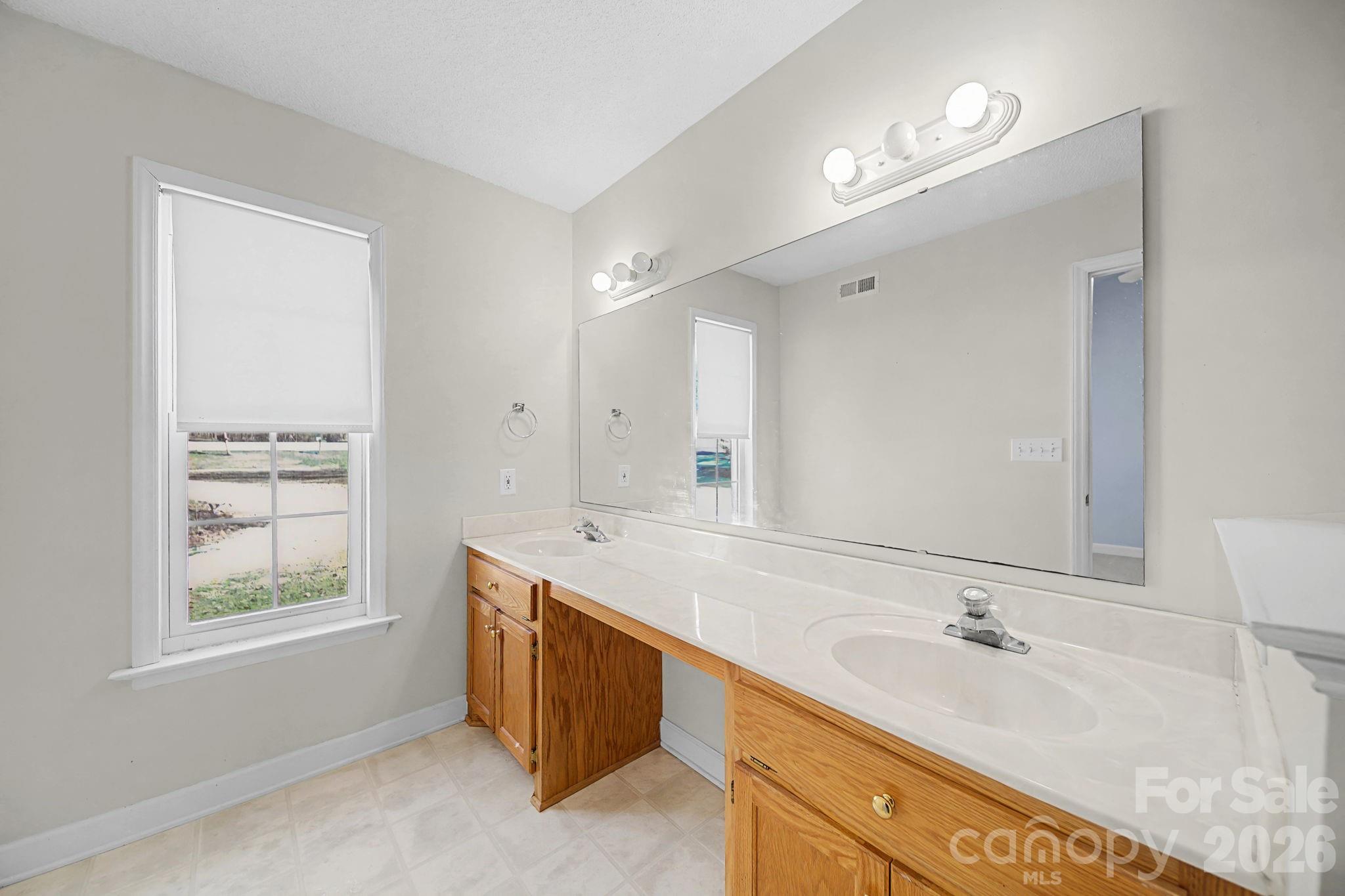 865 N Highway 161 Highway — Clover