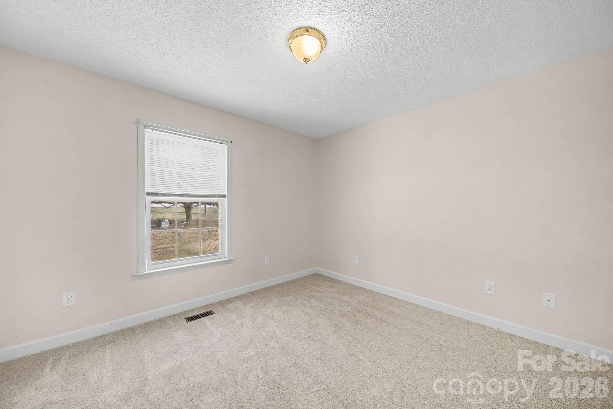 865 N Highway 161 Highway — Clover