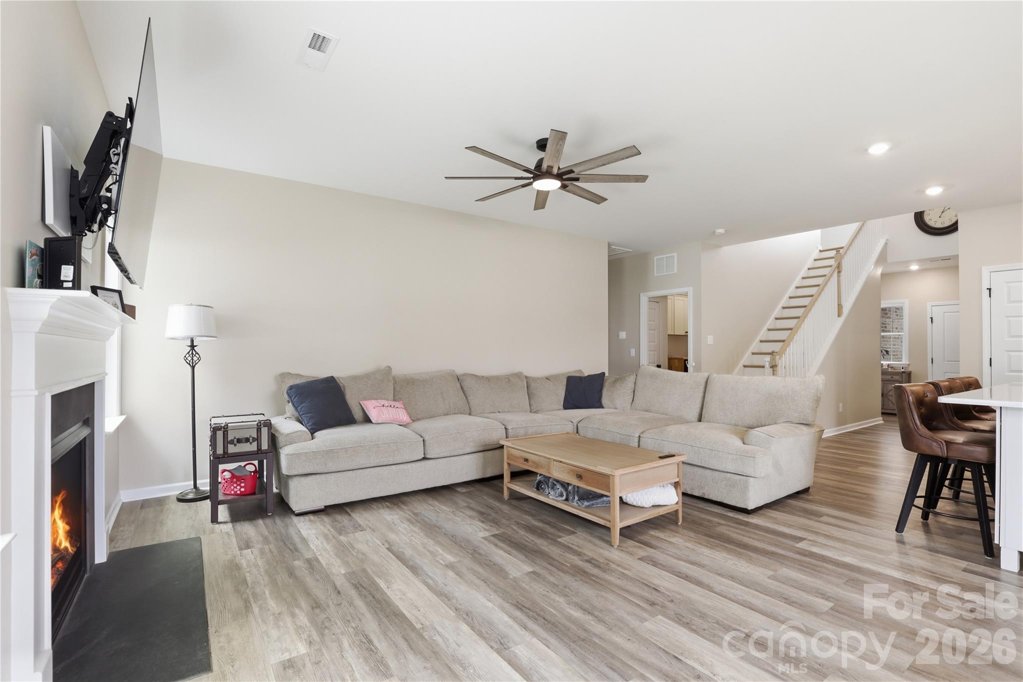 222 Moravian Court — Advance
