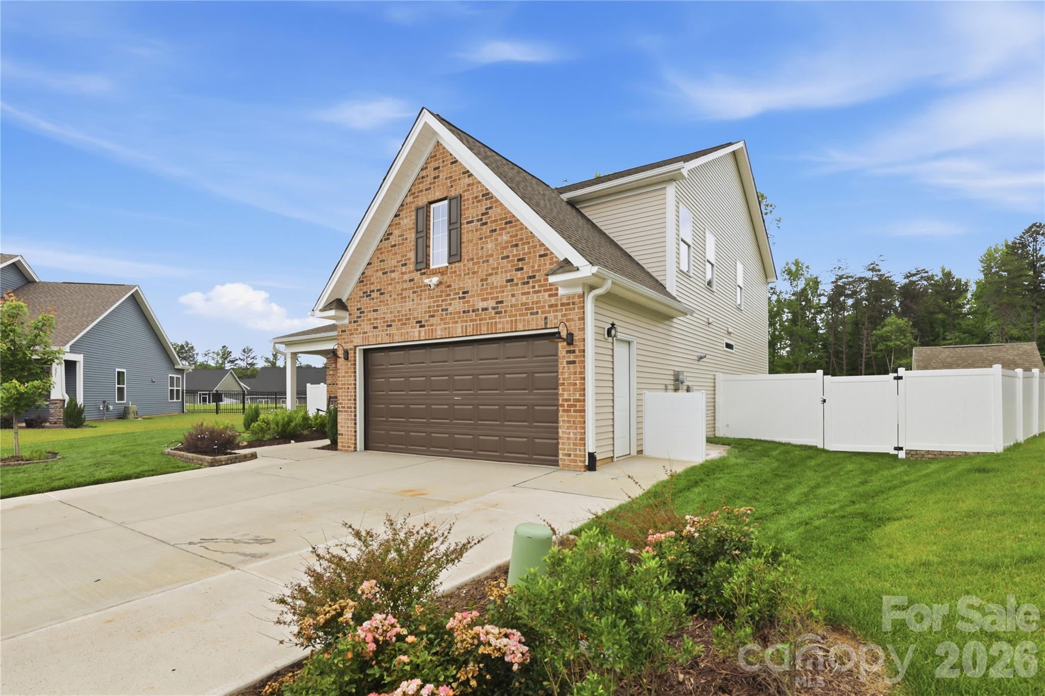 222 Moravian Court — Advance