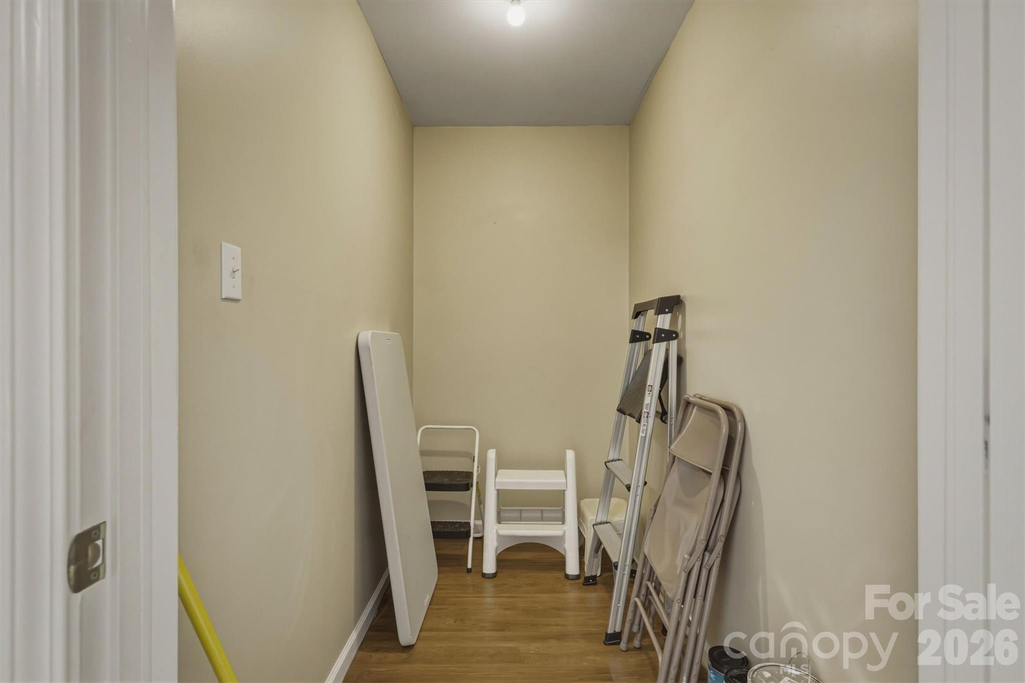 2523 26th Avenue NE — Hickory