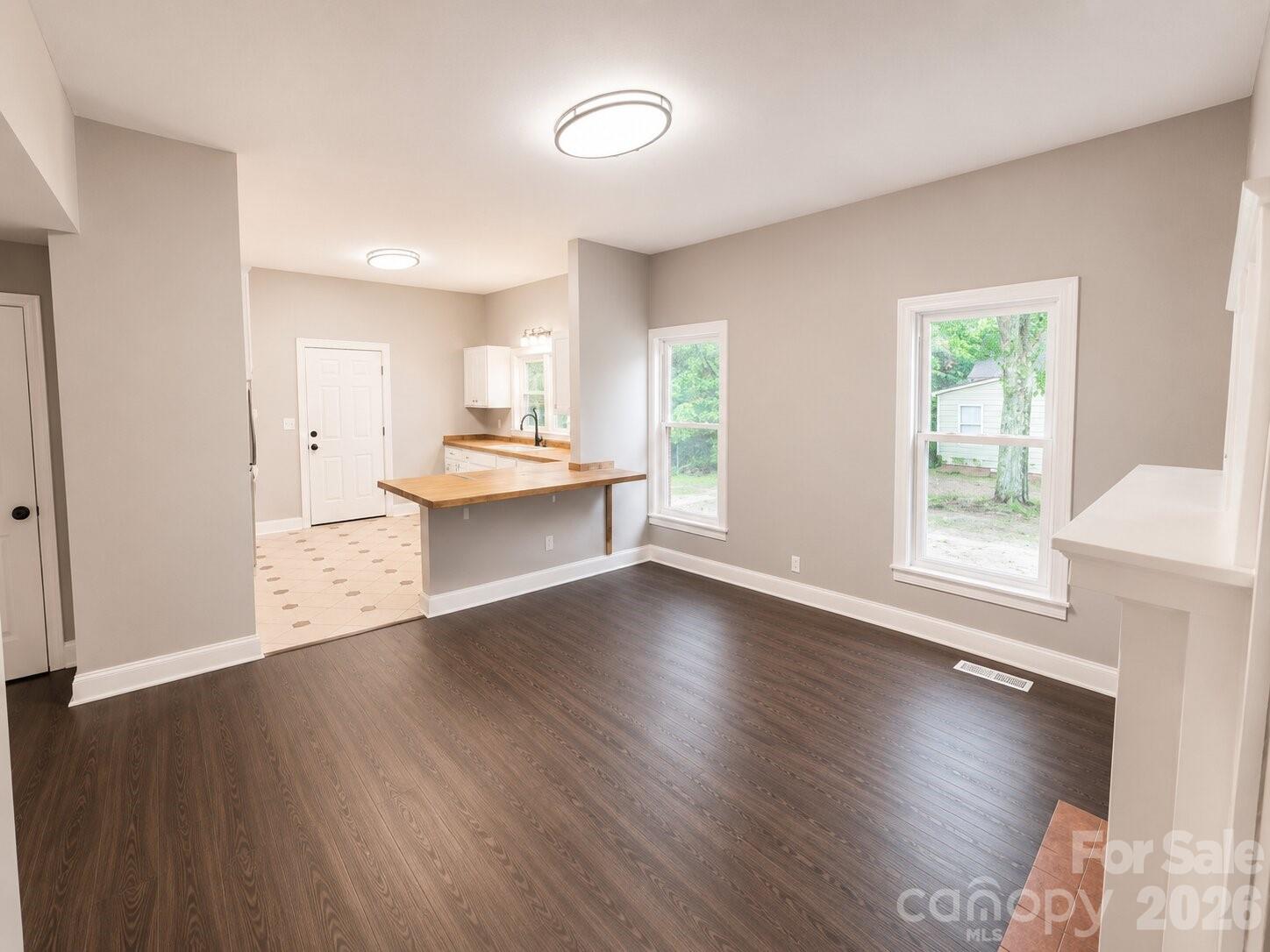 1115 Wilson W Lee Boulevard — Statesville