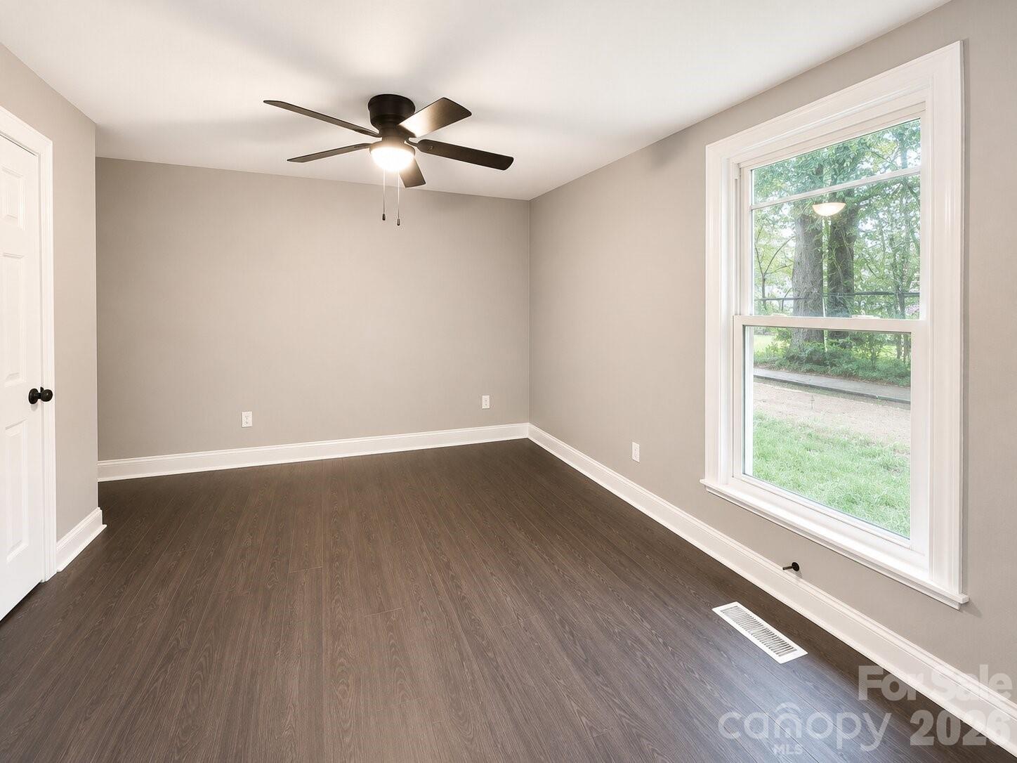 1115 Wilson W Lee Boulevard — Statesville