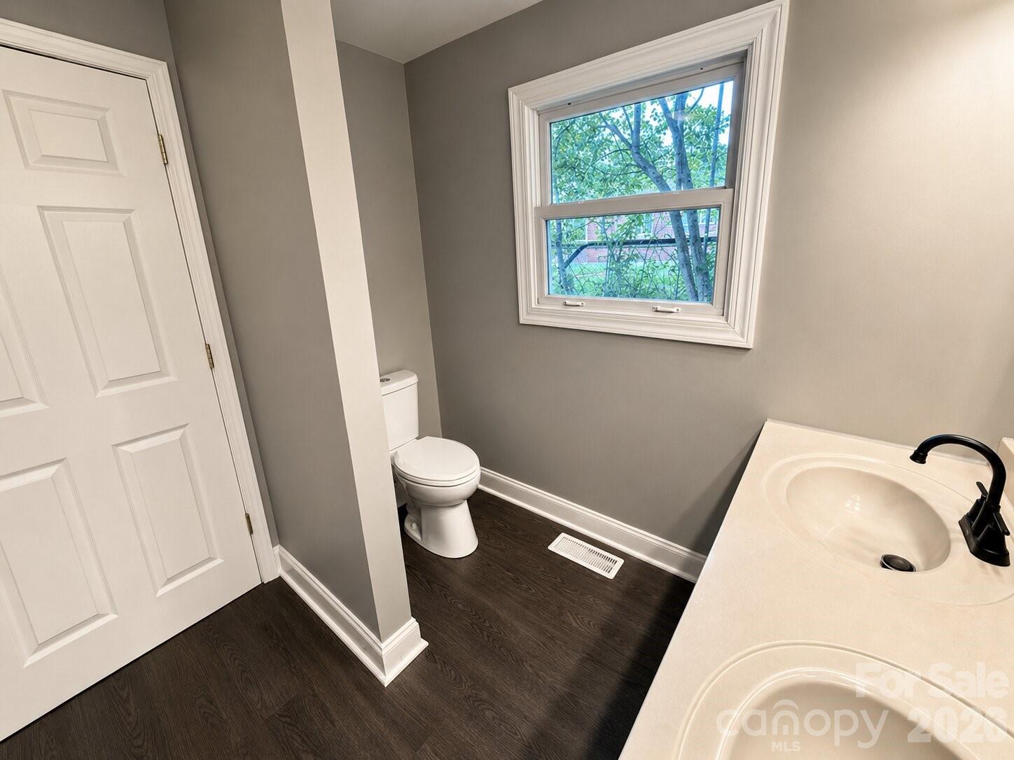 1115 Wilson W Lee Boulevard — Statesville