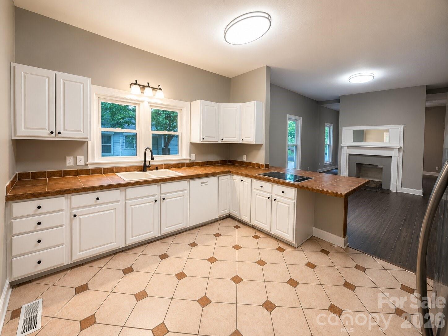 1115 Wilson W Lee Boulevard — Statesville