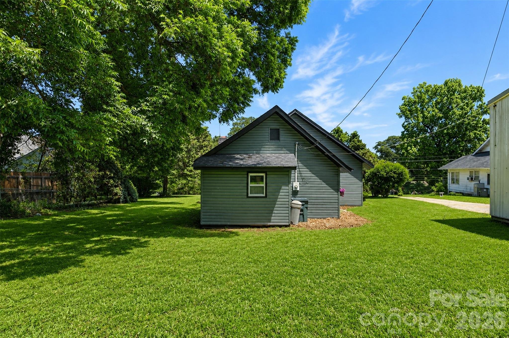 32 Pinecrest Avenue — Great Falls